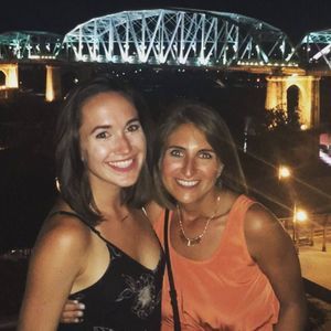 Meet your Posher, Julia